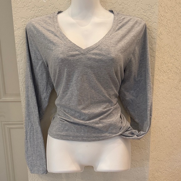 Athleta Light Gray V-Neck Long Sleeve Blouse - Picture 1 of 6